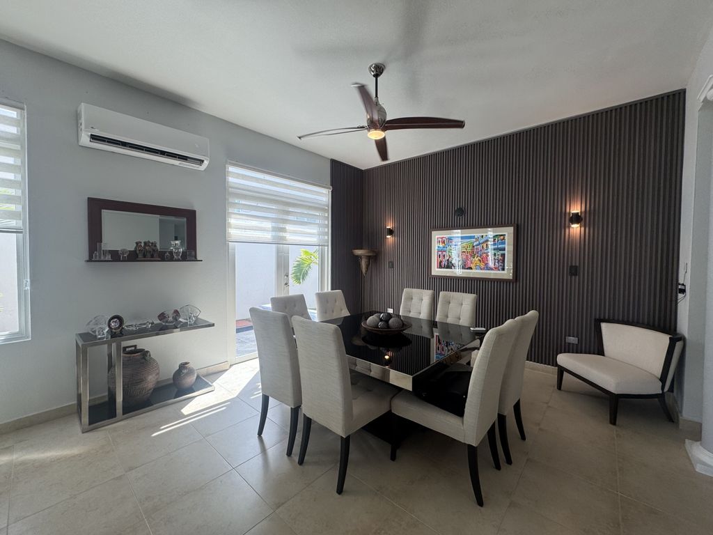 44, Jasper, Treasure Point Dorado 00646 PR