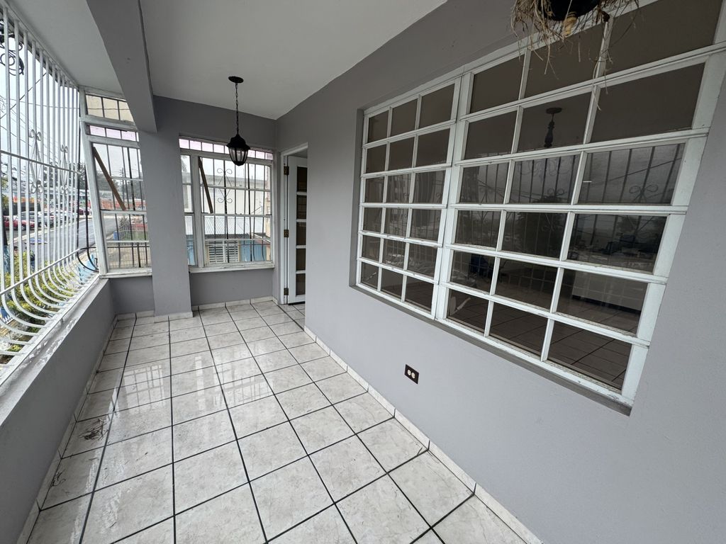 11, Jaime Acosta Belarte Vega Alta 00692 PR