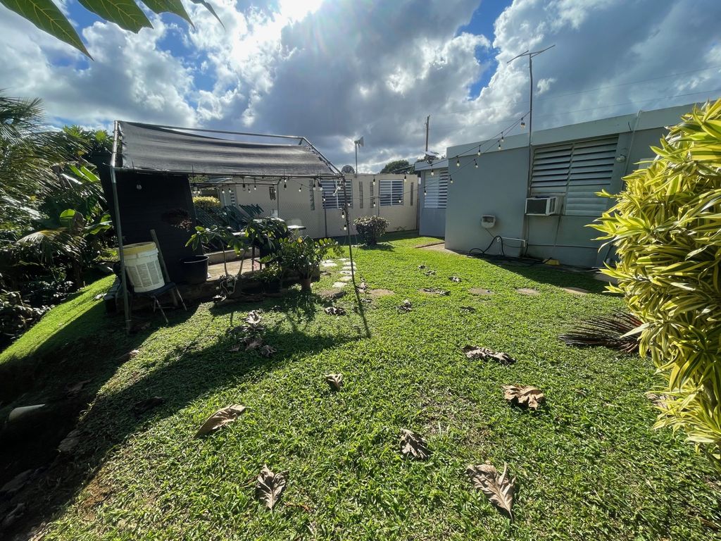 J3 , 6, Vista Monte Cidra 00739 PR