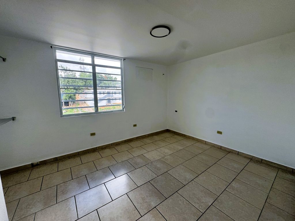 EE39 APARTAMENTO 2, Van Scoy, Rexville Bayamon 00957 PR