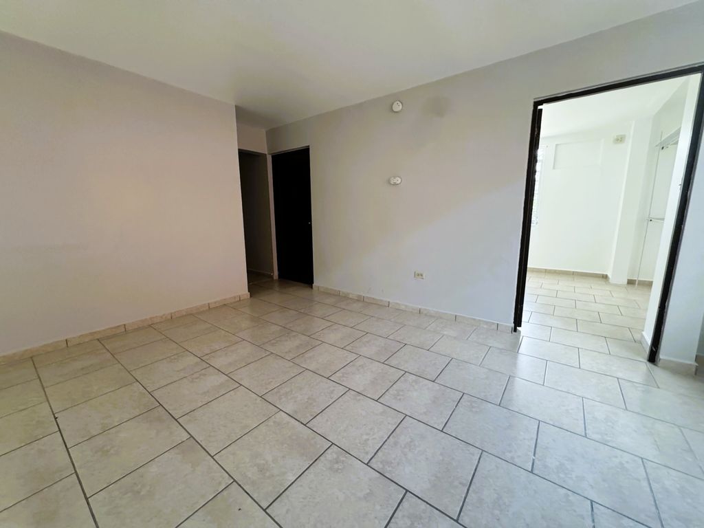 EE39 APARTAMENTO 2, Van Scoy, Rexville Bayamon 00957 PR