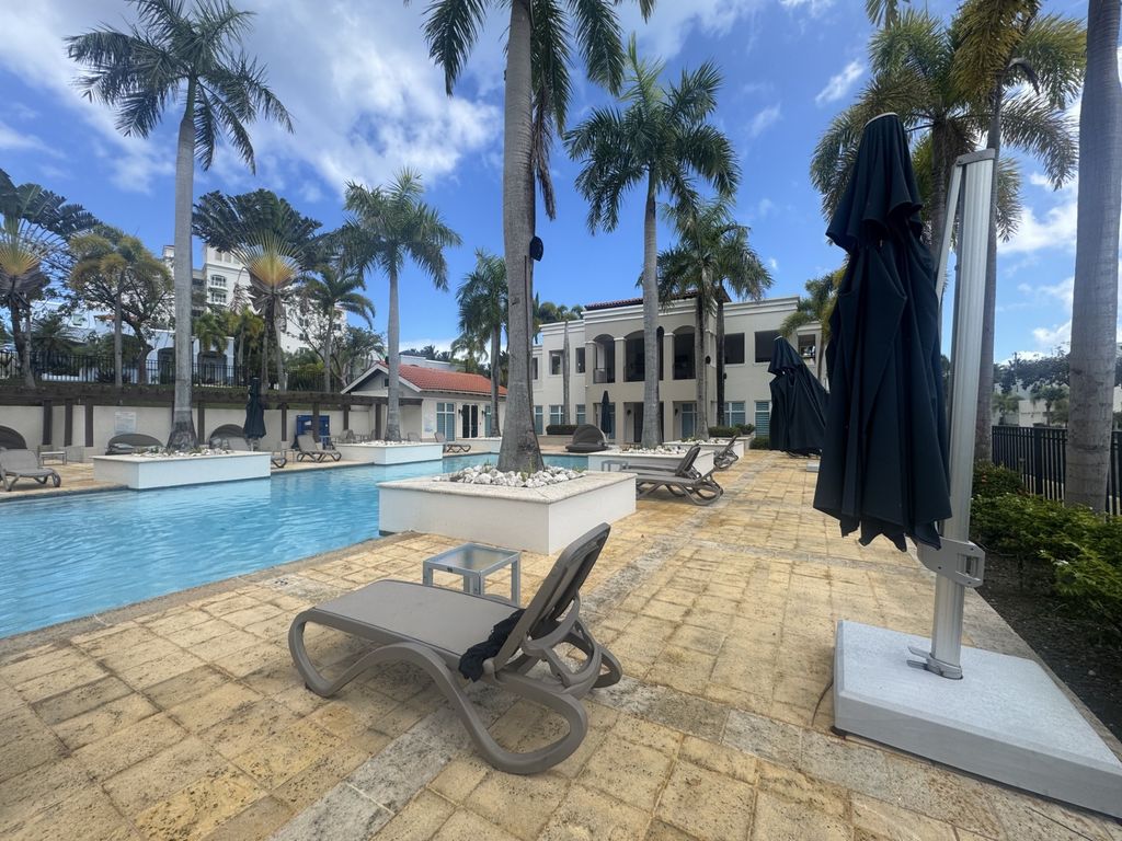 44, Jasper, Treasure Point Dorado 00646 PR