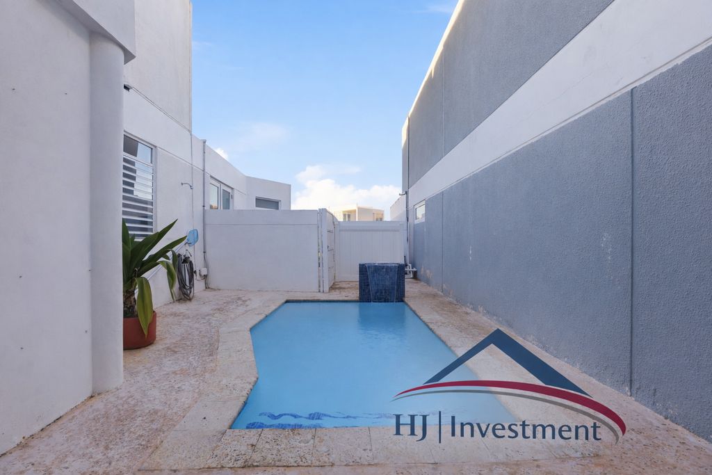 MM124, Calle Pelicano, Mansion Del Mar Toa Baja 00949 PR