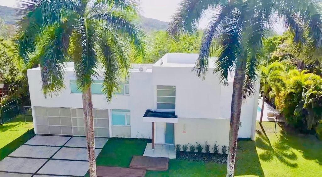 213, Neblina, Los Altos Gurabo 00778 PR