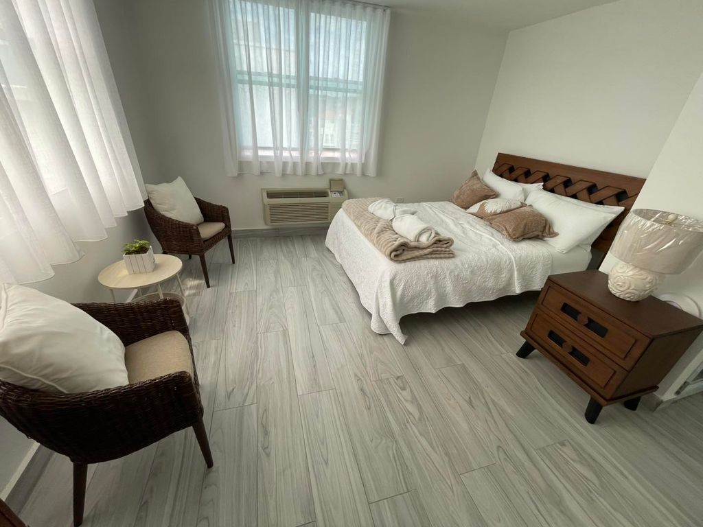 1, Condominio Ocean Palace Rincon 00677 PR
