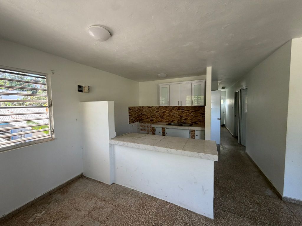 SOLAR 261, Comm. Lavadero Hormigueros 00660 PR