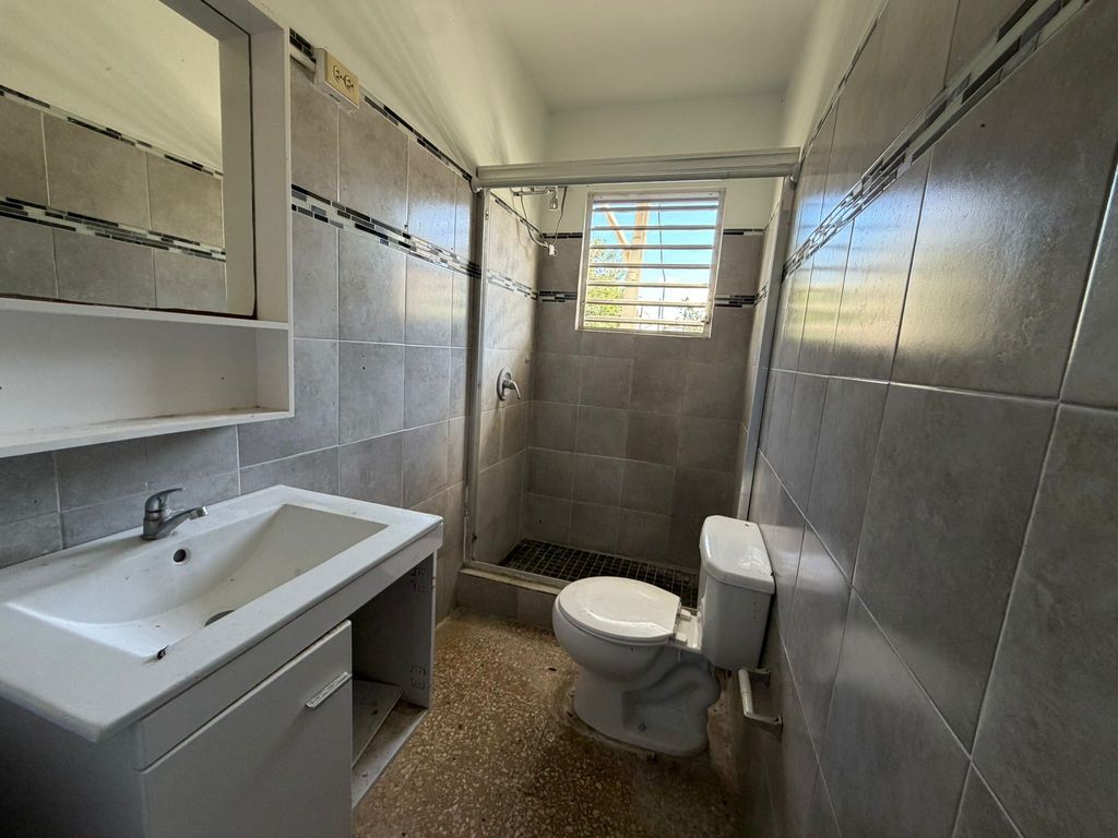 SOLAR 261, Comm. Lavadero Hormigueros 00660 PR