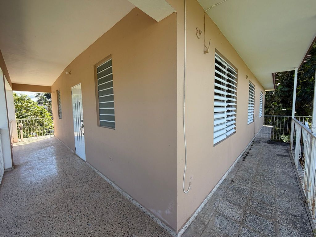 SOLAR 261, Comm. Lavadero Hormigueros 00660 PR