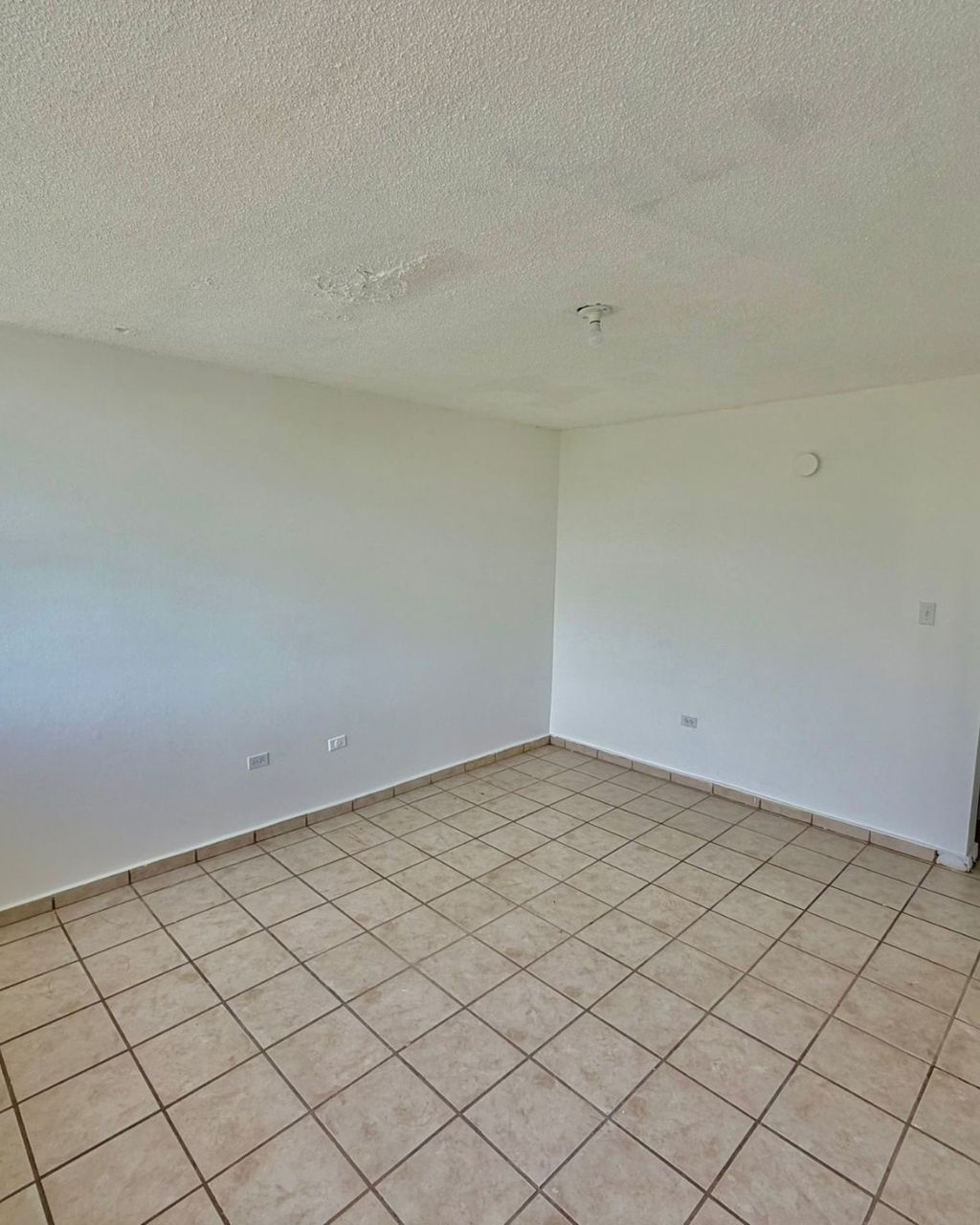 Western Lake Village Mayaguez 00680 PR