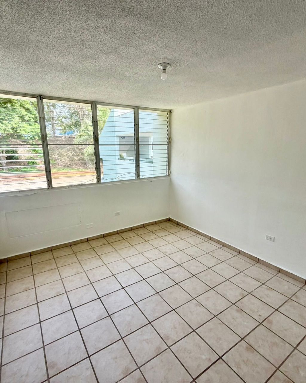 Western Lake Village Mayaguez 00680 PR