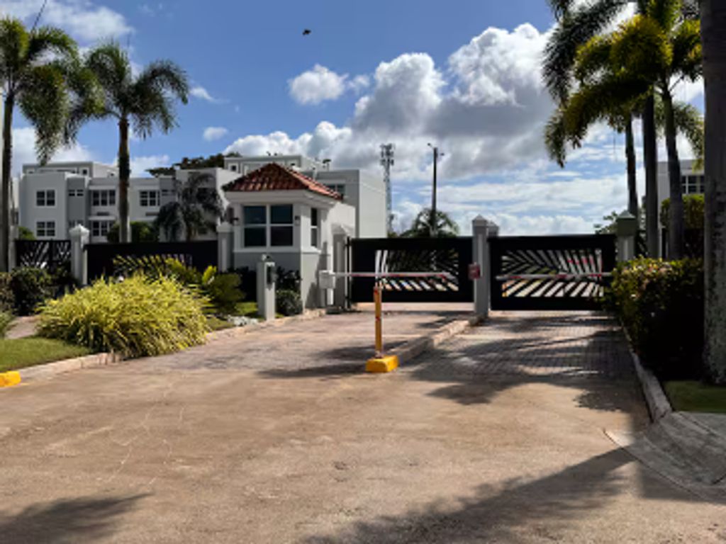 APT 4-301, 1, Cond. Vereda Del Mar - Calle Jurel Vega Baja 00693 PR