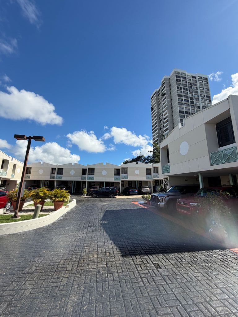 304, Tivoli, Villas De Tivoli Guaynabo 00969 PR