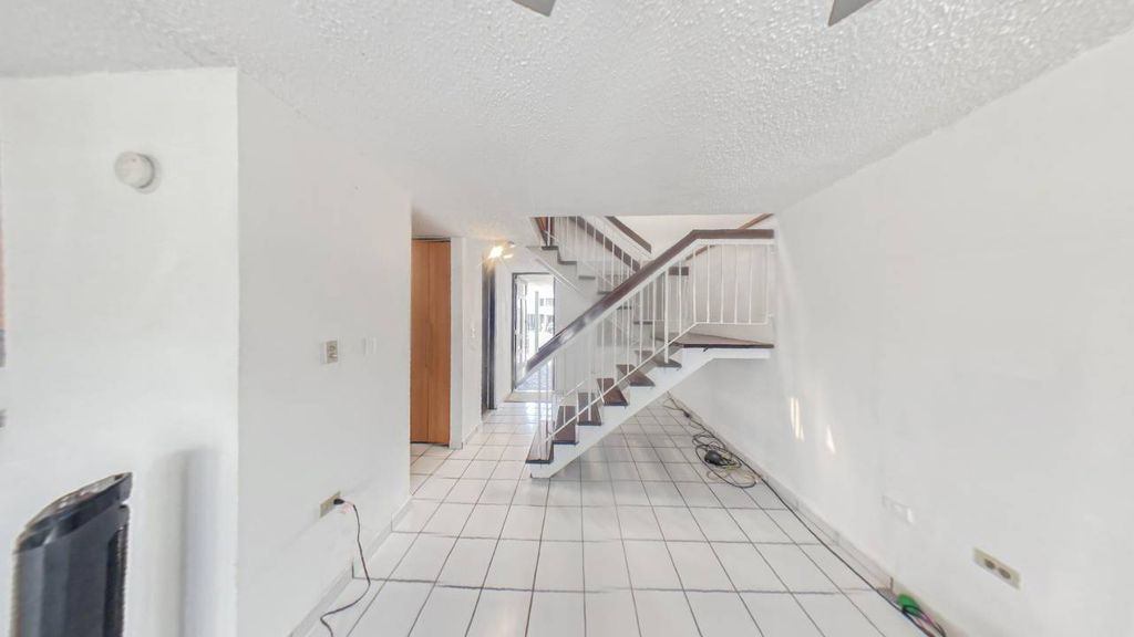 304, Tivoli, Villas De Tivoli Guaynabo 00969 PR
