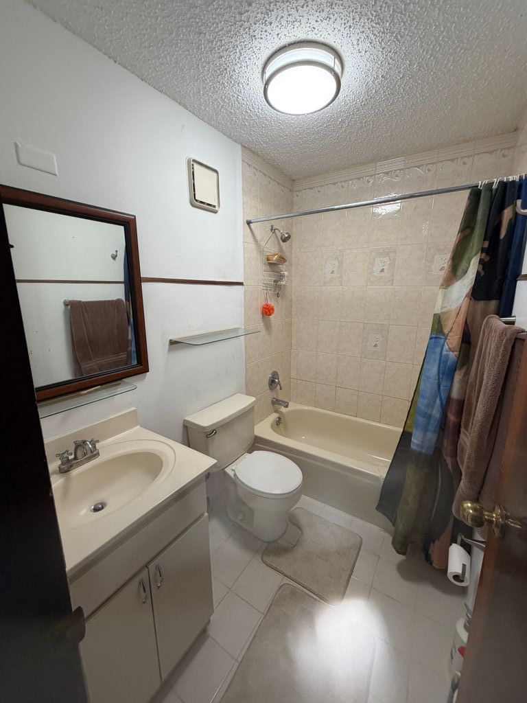304, Tivoli, Villas De Tivoli Guaynabo 00969 PR