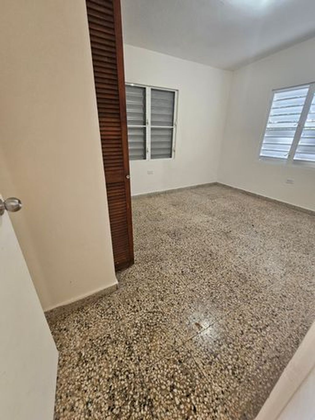 Urb Bunker, 427 Calle Costa Rica Caguas 00725 PR