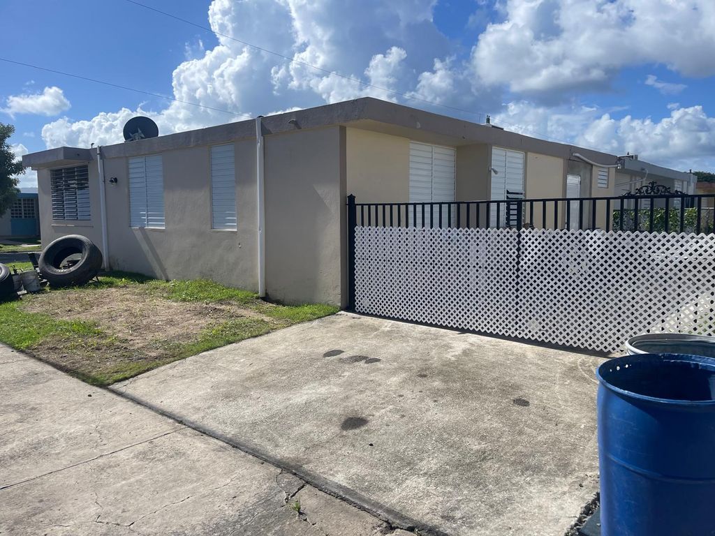 CC-13, 2, Ext Villas De Buenaventura Yabucoa 00767 PR