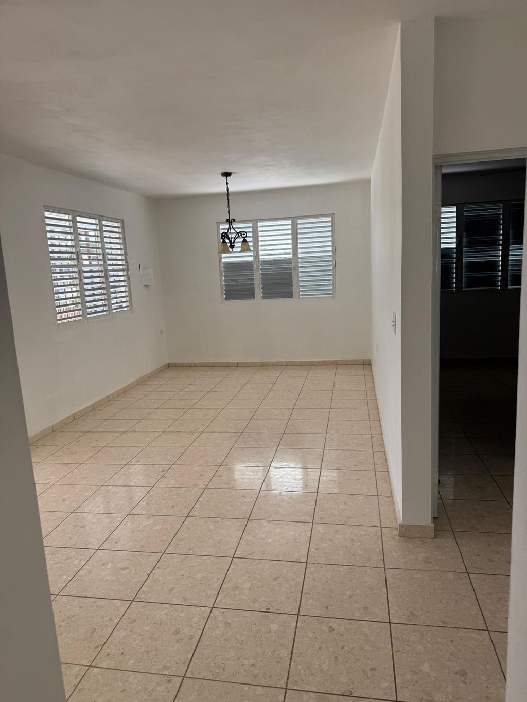 Alturas de Interamericana, 17 Trujillo Alto 00976 PR