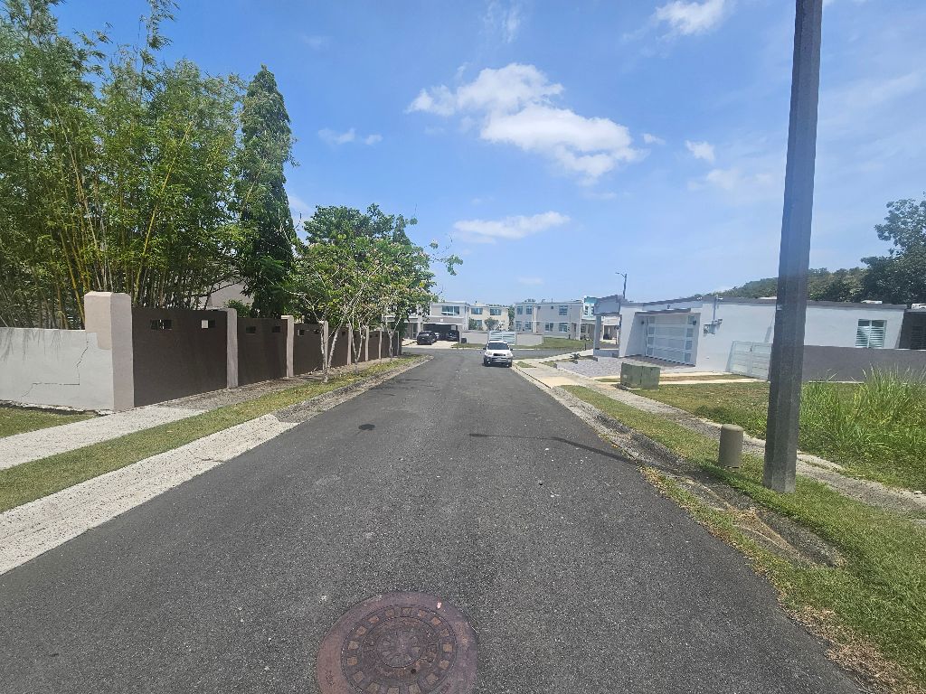 #31, Urb Estancias De Monte Verde, Gurabo - 3
