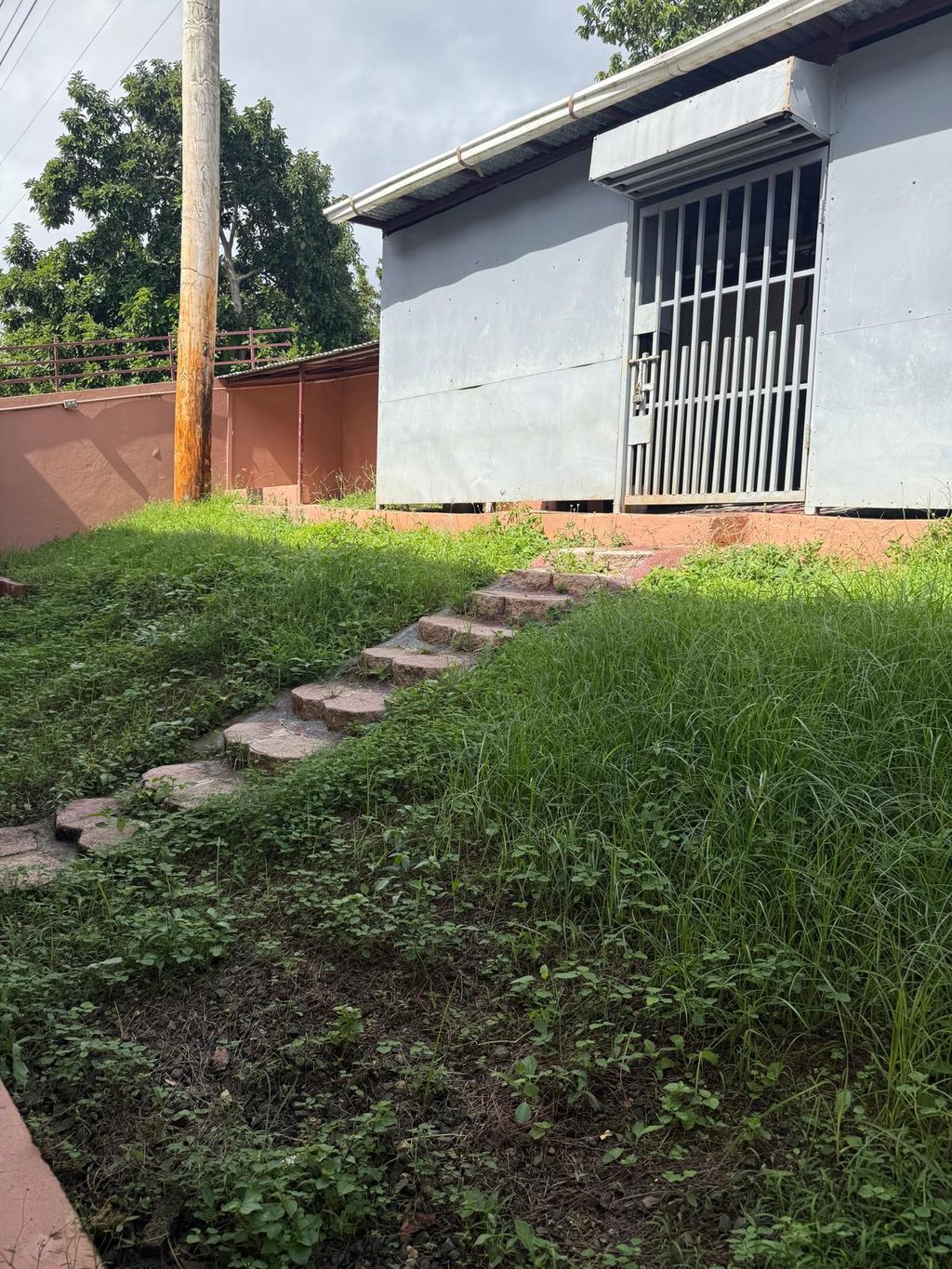 Alturas de Interamericana, 17 Trujillo Alto 00976 PR