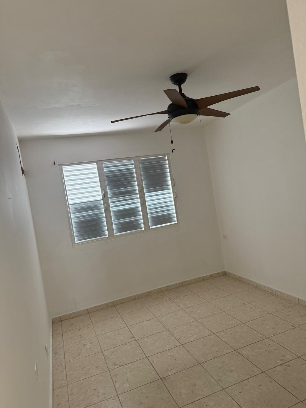 Alturas de Interamericana, 17 Trujillo Alto 00976 PR